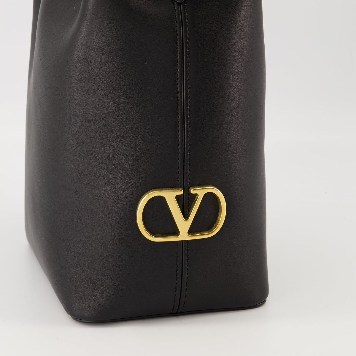 So Bucket Bag
